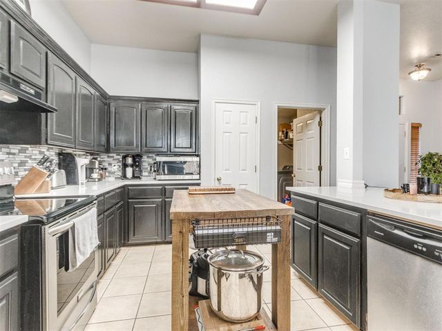 122 Tecumseh Ridge Road, Norman, OK 73069
