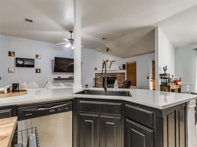 122 Tecumseh Ridge Road, Norman, OK 73069