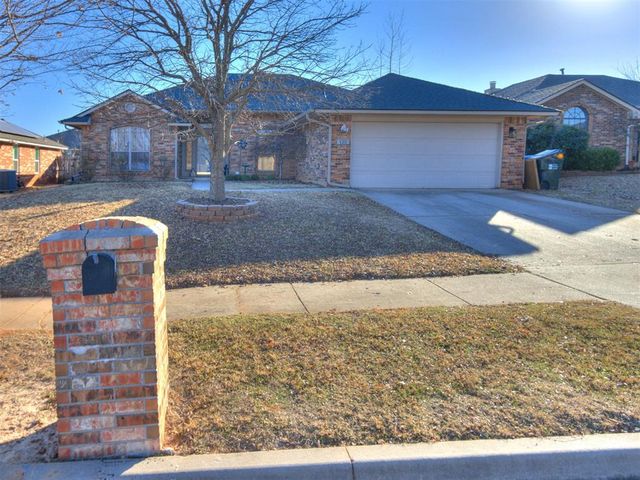 122 Tecumseh Ridge Road, Norman, OK 73069