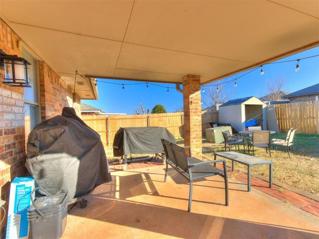 122 Tecumseh Ridge Road, Norman, OK 73069