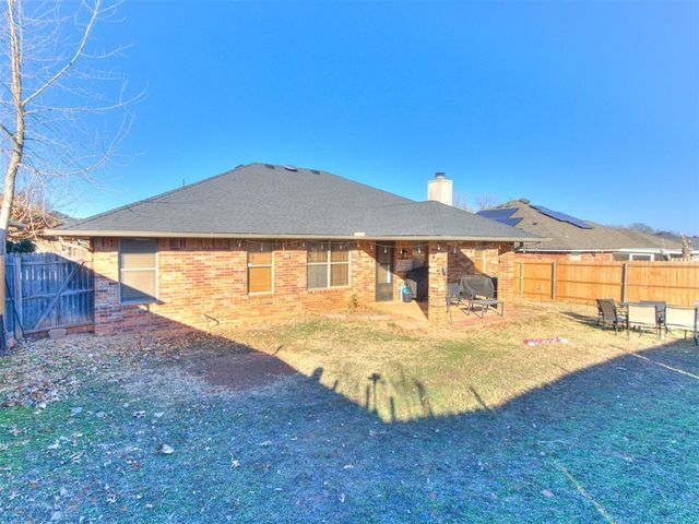 122 Tecumseh Ridge Road, Norman, OK 73069
