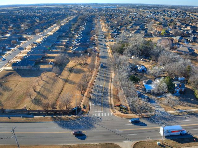 122 Tecumseh Ridge Road, Norman, OK 73069