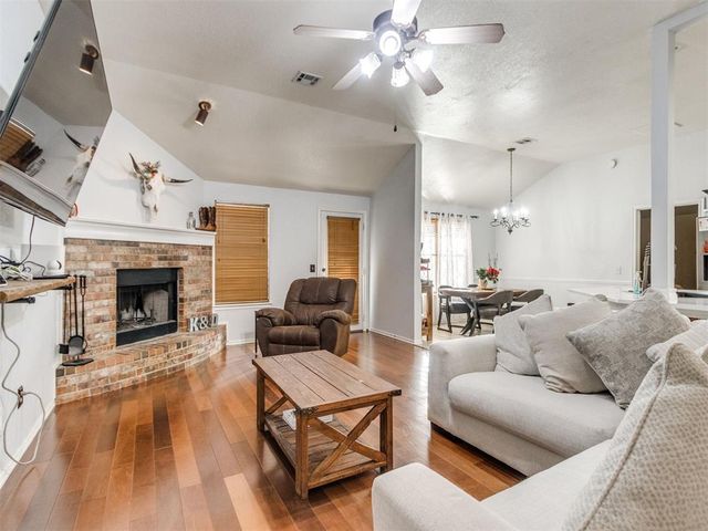 122 Tecumseh Ridge Road, Norman, OK 73069