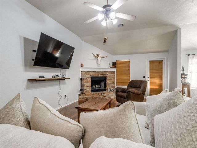 122 Tecumseh Ridge Road, Norman, OK 73069