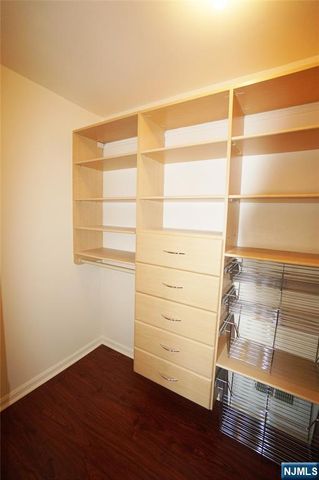 203 Nelson Court O203, Edgewater, NJ 07020