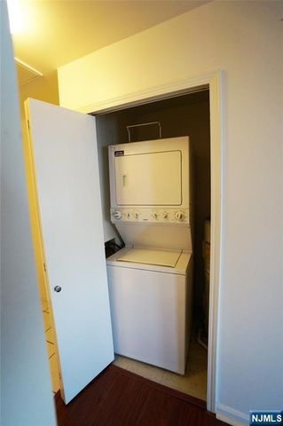 203 Nelson Court O203, Edgewater, NJ 07020