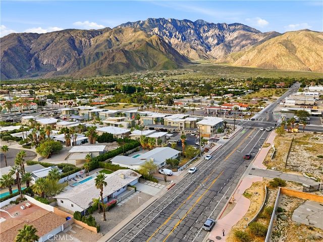 303 E San Rafael Drive, Palm Springs, CA 92262