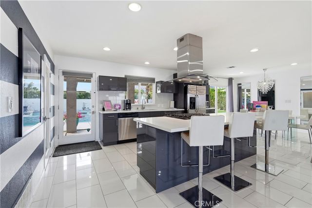 303 E San Rafael Drive, Palm Springs, CA 92262