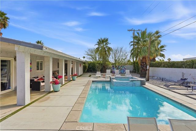 303 E San Rafael Drive, Palm Springs, CA 92262