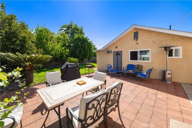 6238 Longridge Avenue, Van Nuys, CA 91401