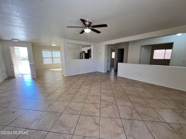 3912 W Oak Springs Trail, Tucson, AZ 85745