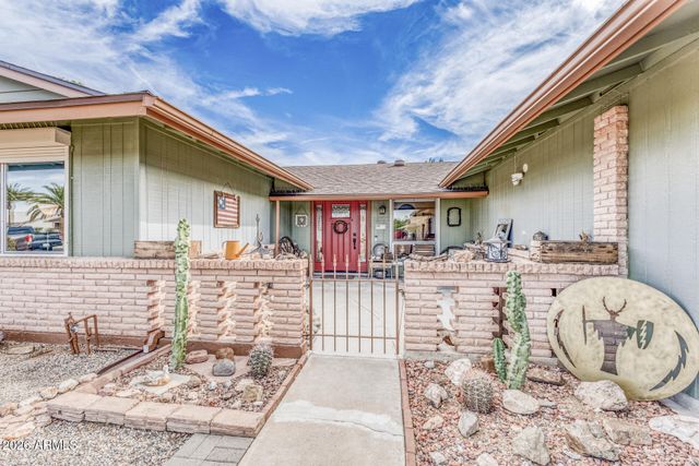 10235 W CLAIR Drive, Sun City, AZ 85351
