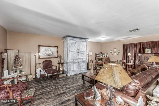 10235 W CLAIR Drive, Sun City, AZ 85351