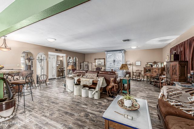 10235 W CLAIR Drive, Sun City, AZ 85351