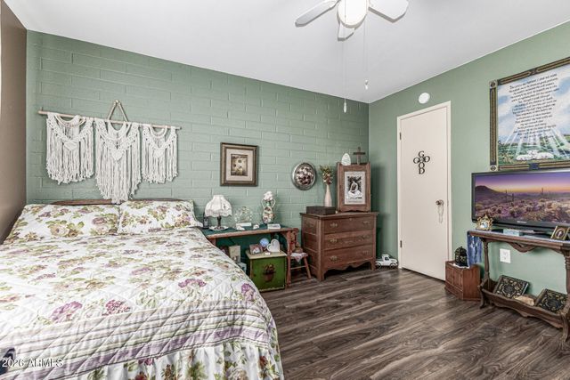 10235 W CLAIR Drive, Sun City, AZ 85351