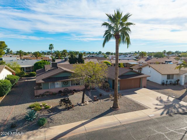 10235 W CLAIR Drive, Sun City, AZ 85351
