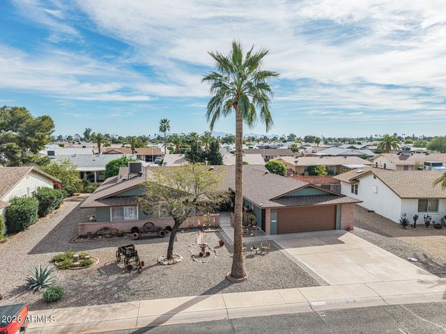 10235 W CLAIR Drive, Sun City, AZ 85351