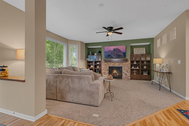 3373 Couchtown Path, Rosemount, MN 55068