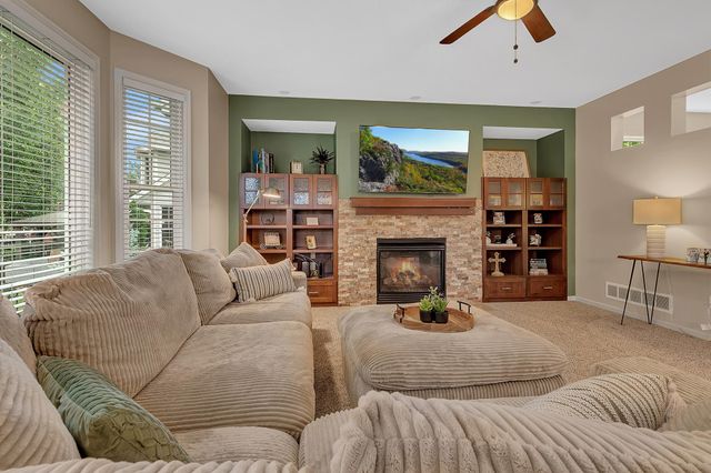 3373 Couchtown Path, Rosemount, MN 55068