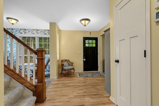 3373 Couchtown Path, Rosemount, MN 55068