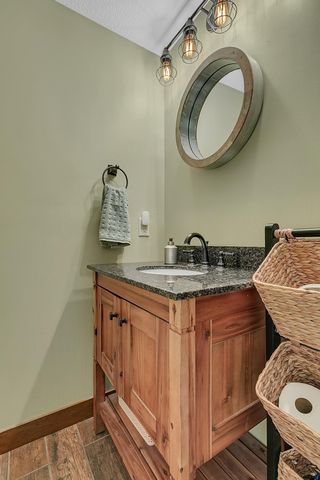 3373 Couchtown Path, Rosemount, MN 55068