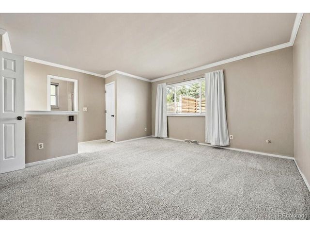 5477 S Cimarron Rd, Littleton, CO 80123