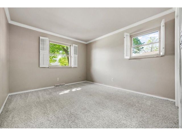 5477 S Cimarron Rd, Littleton, CO 80123