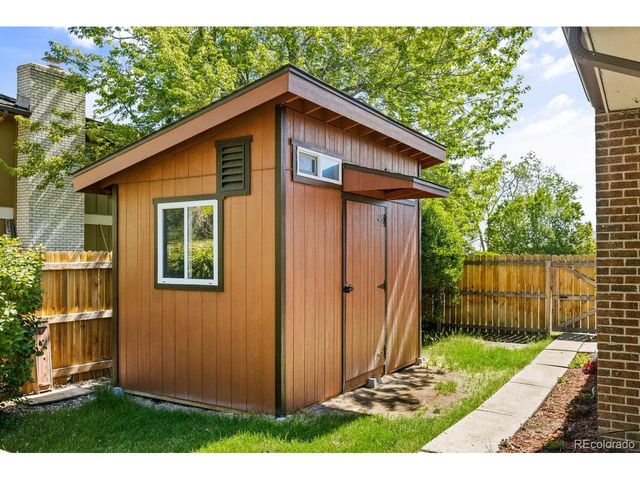 5477 S Cimarron Rd, Littleton, CO 80123