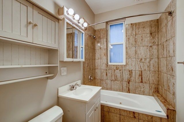 2403 N Hamlin Avenue 1, Chicago, IL 60647