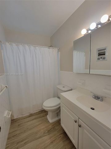 835 Lenox Ave 303, Miami Beach, FL 33139