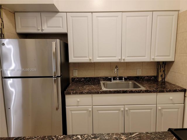 835 Lenox Ave 303, Miami Beach, FL 33139