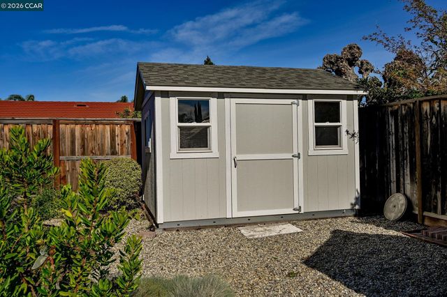 1727 Berrywood Ct, Concord, CA 94521