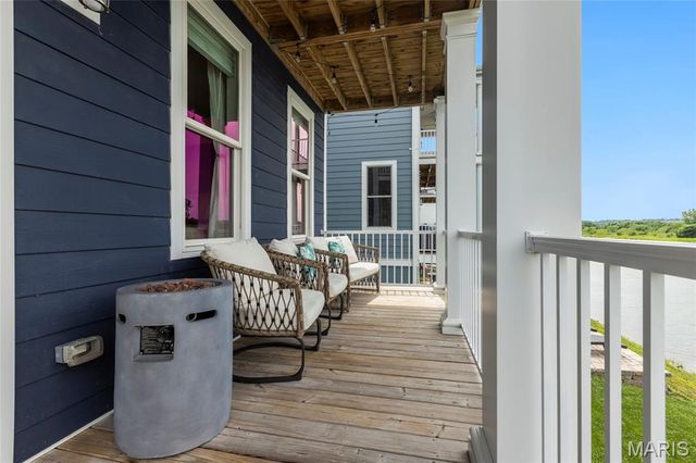 134 Suntan Way, St Charles, MO 63301