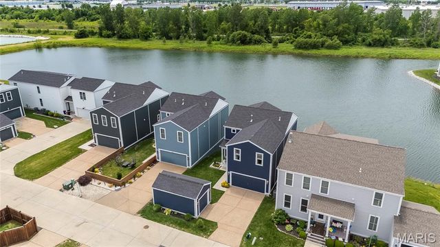 134 Suntan Way, St Charles, MO 63301
