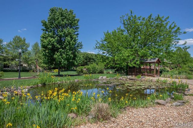 134 Suntan Way, St Charles, MO 63301