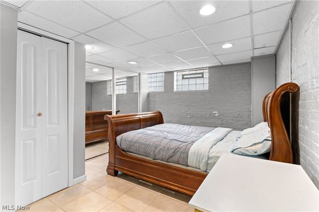 12404 Larchmere Boulevard, Cleveland, OH 44120