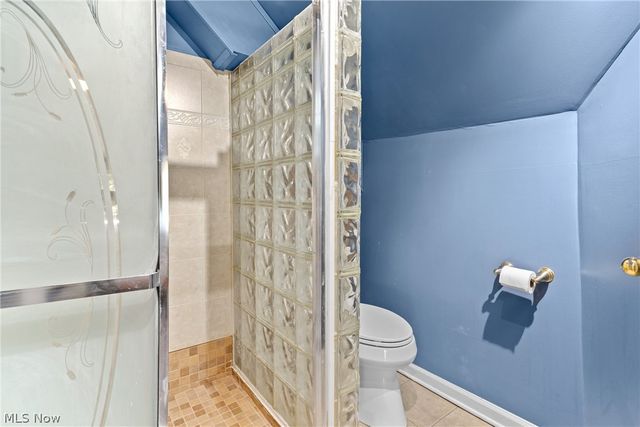 12404 Larchmere Boulevard, Cleveland, OH 44120
