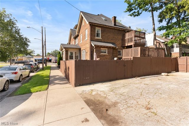 12404 Larchmere Boulevard, Cleveland, OH 44120