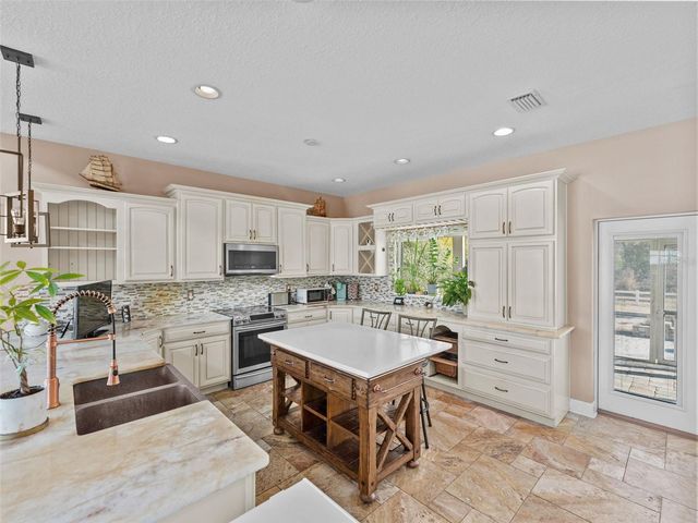 4702 CYPRESS SERENITY DRIVE, Plant City, FL 33565