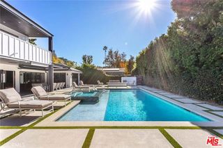 5225 Topeka Dr, Tarzana, CA 91356