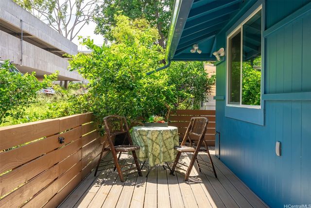 3622 A Maunalei Avenue A, Honolulu, HI 96816