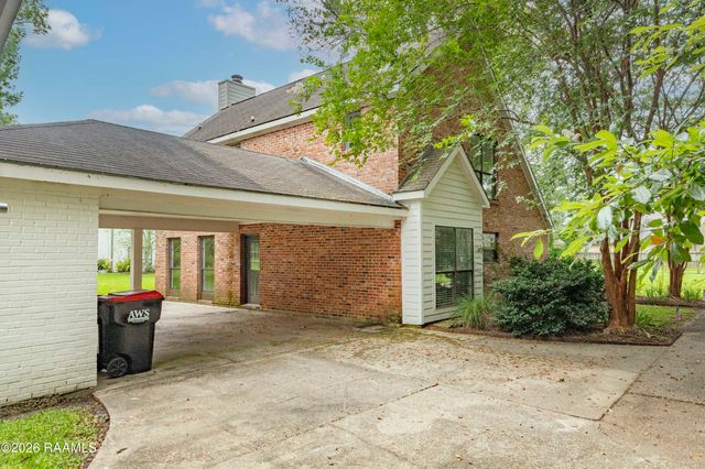 308 Burdin Road, Lafayette, LA 70508