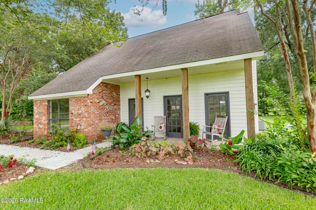 308 Burdin Road, Lafayette, LA 70508