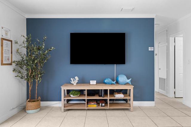 2601 NE 9th Terrace, Wilton Manors, FL 33334