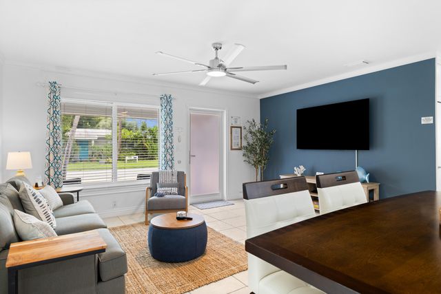 2601 NE 9th Terrace, Wilton Manors, FL 33334