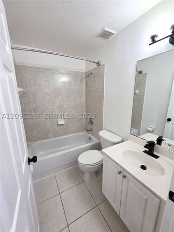 22231 SW 88th Path, Cutler Bay, FL 33190