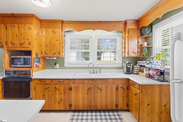 95 Lawrence Street, Lyman, SC 29365