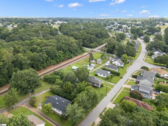 95 Lawrence Street, Lyman, SC 29365