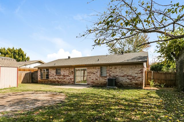 1602 Geraldine Lane, Arlington, TX 76010