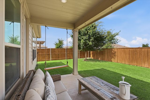 2609 Wayne Avenue, Aubrey, TX 76227